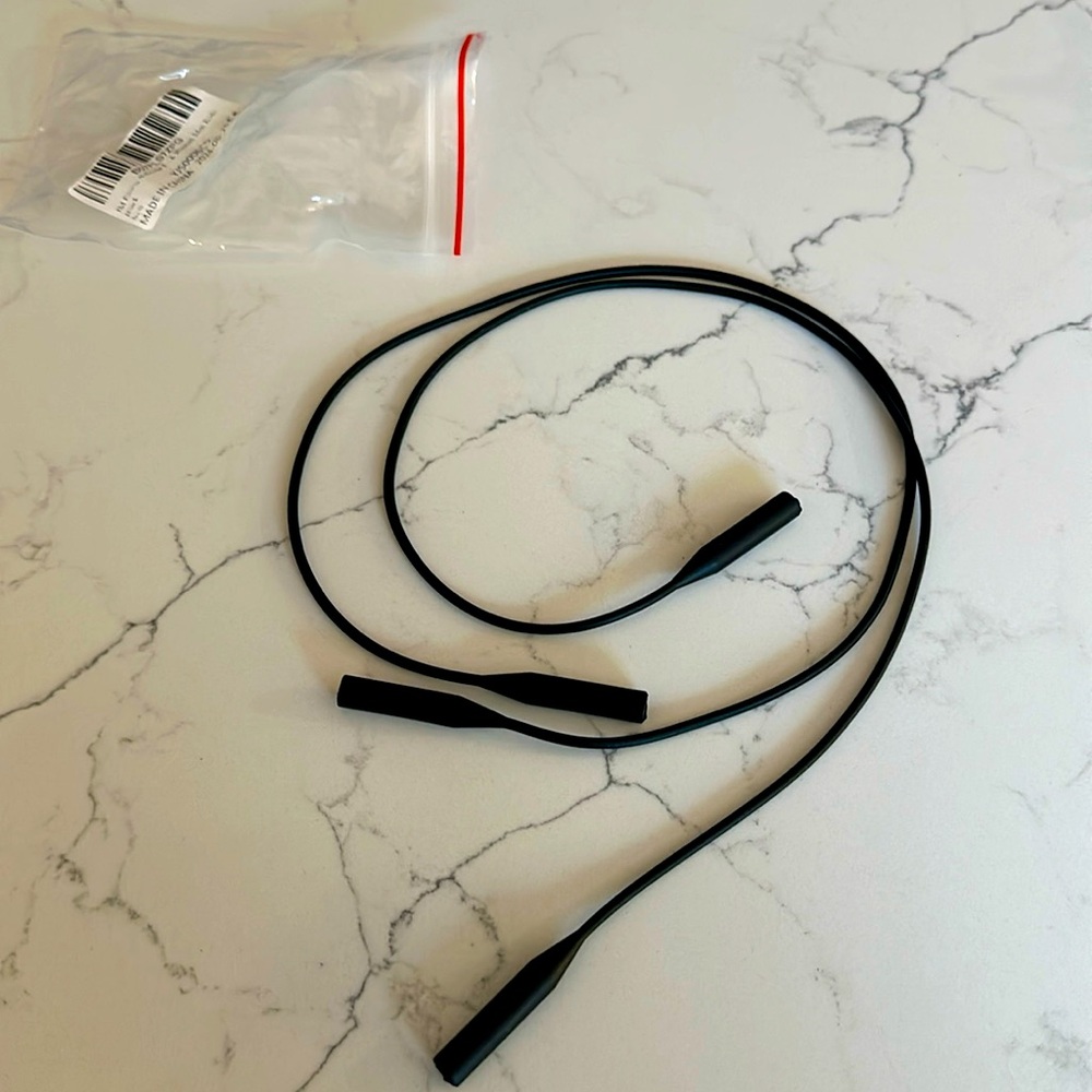 NWT Silicone Eyeglass/Sunglass Straps